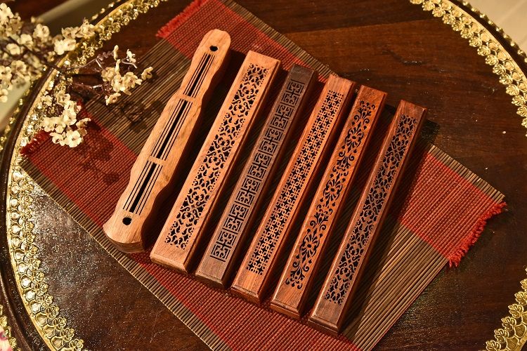 Indian rosewood violin-shaped incense box