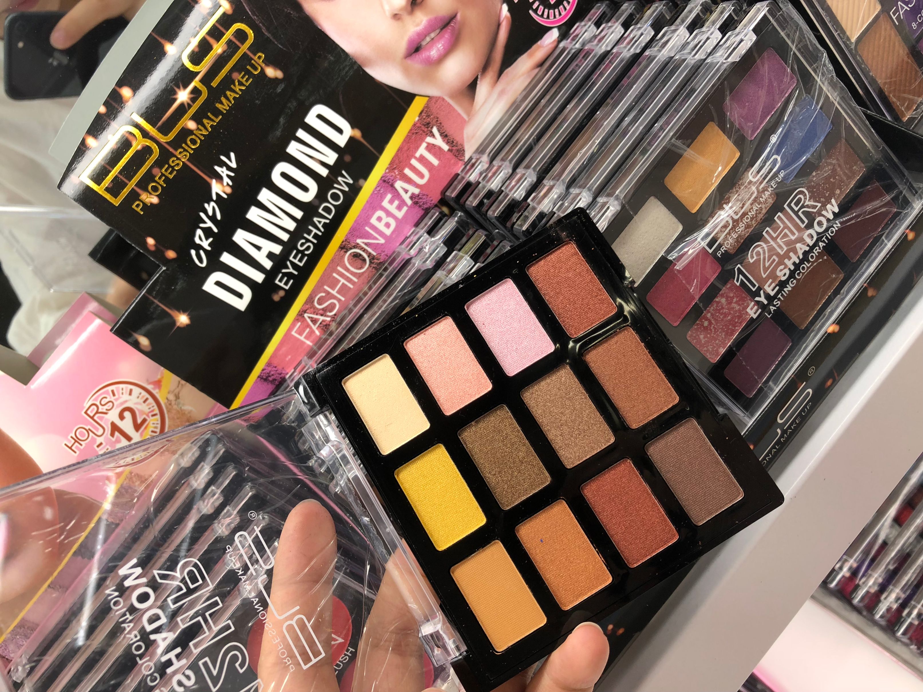 Foreign trade 12 color eyeshadow stage bright piece earth color eyeshadow waterproof, sweat proof, not dizzy thumbnail