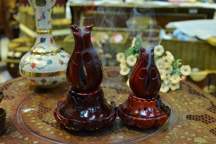 Chicken Wing Wood Buddha's Hand Cone Incense Burner (Large Size) details Picture