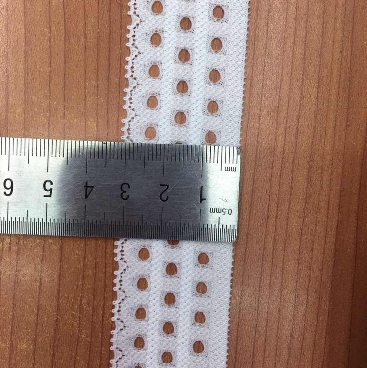 There are elastic small edge Fujian lace spandex lace details Picture