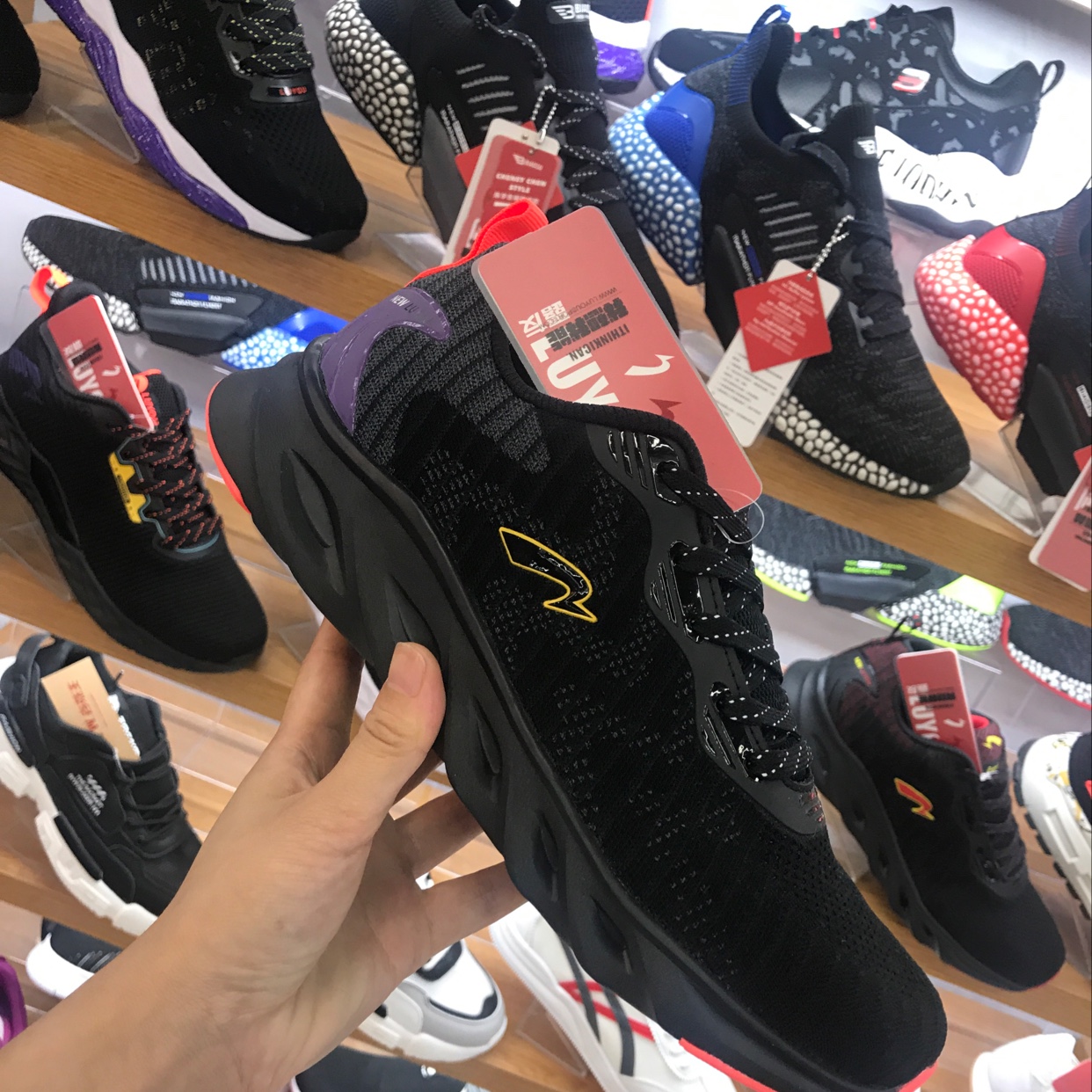 露友时尚运动鞋细节图