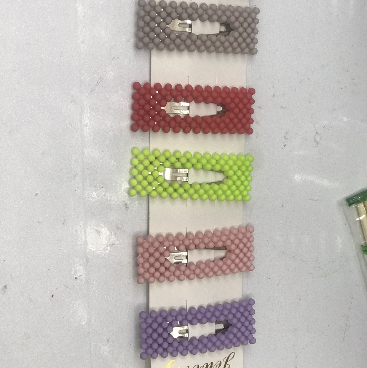 Rainbow Pearl clip