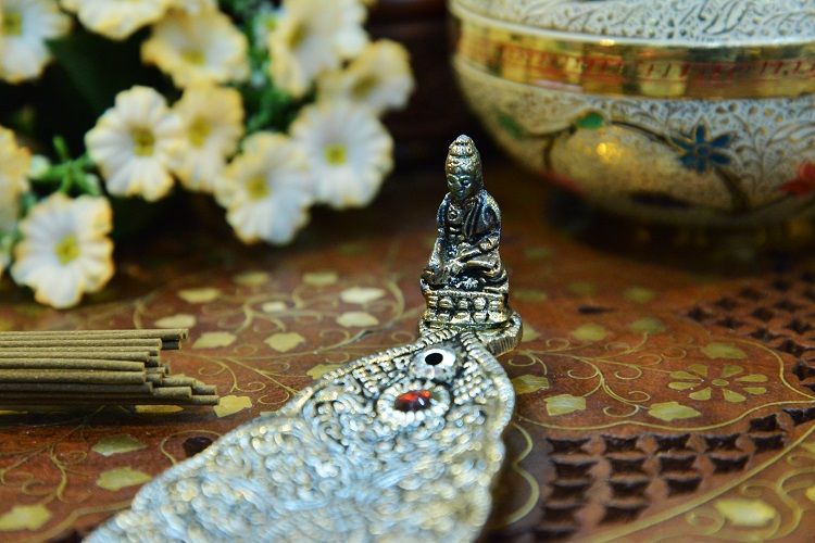 Tibetan silver long incense board Specification image
