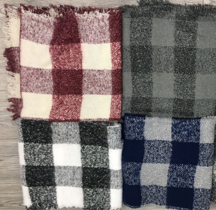 Checkered Bright Silk Scarf