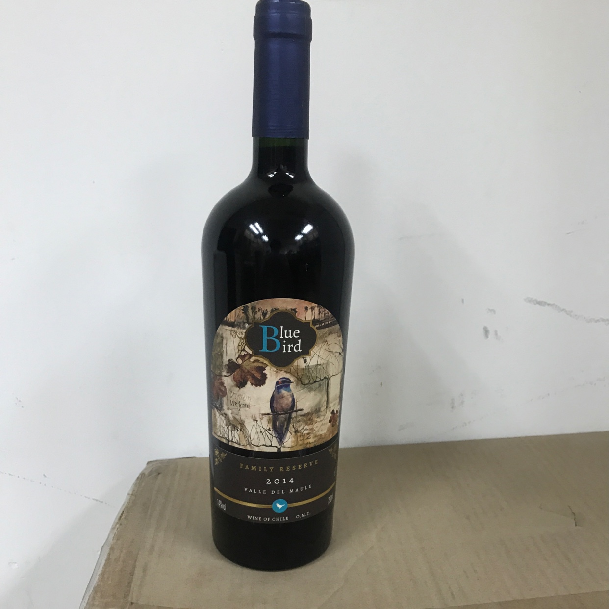 Omet Bluebird Family Collection Of Dry Red Wine