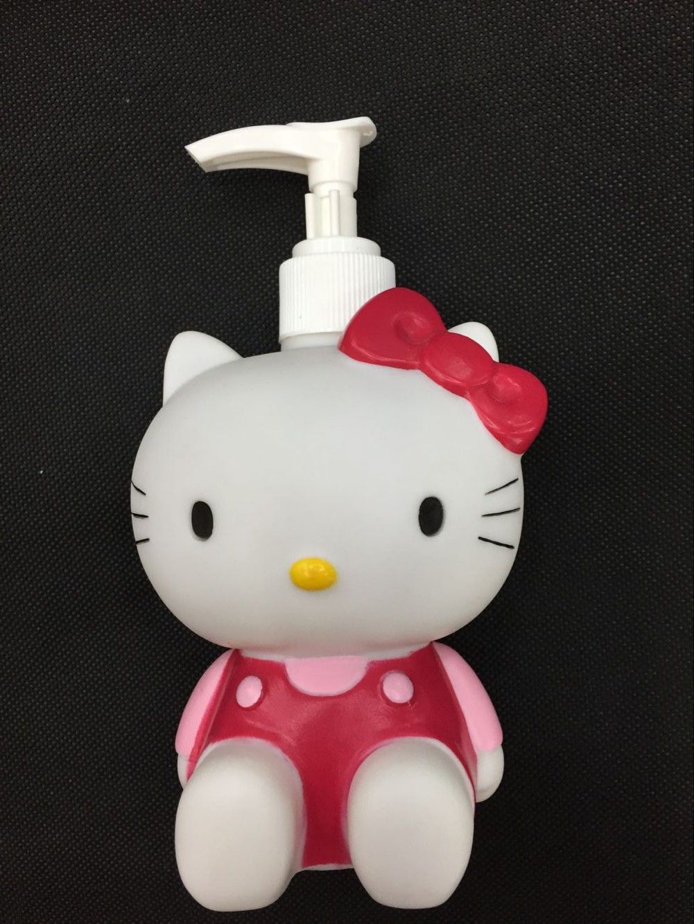 Hand sanitizer bottle Body wash bottle kitten thumbnail