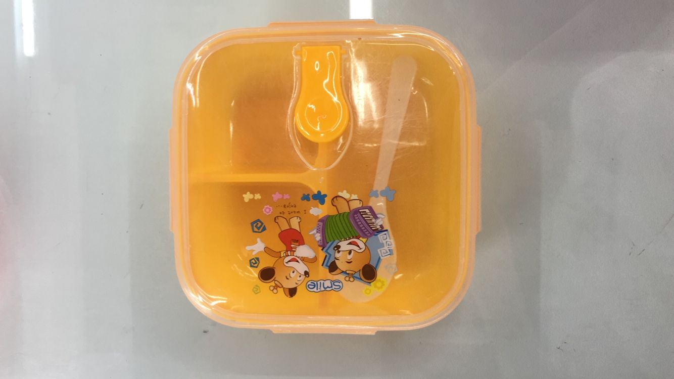 Take the tupperware box with the lovely plastic plastic box with the transparent square lid thumbnail