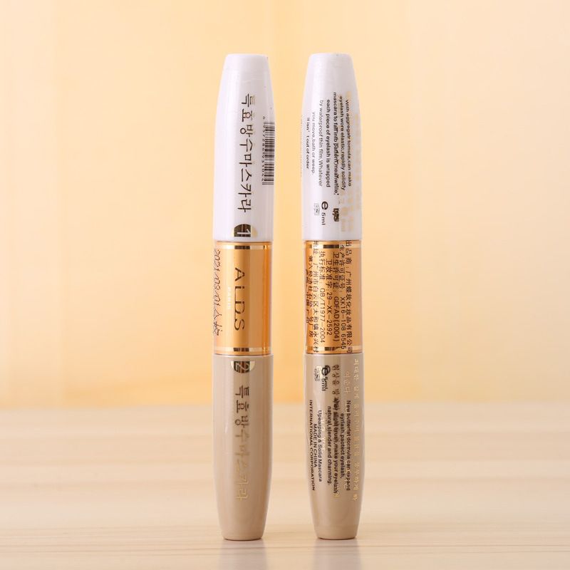 Alice: Alice is so charming. Double - headed mascara is a hot seller. It's waterproof and can also wear black and white cosmetics
