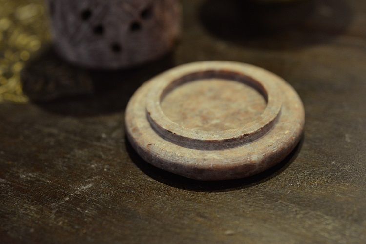 Soapstone cylindrical candlestick Item Picture