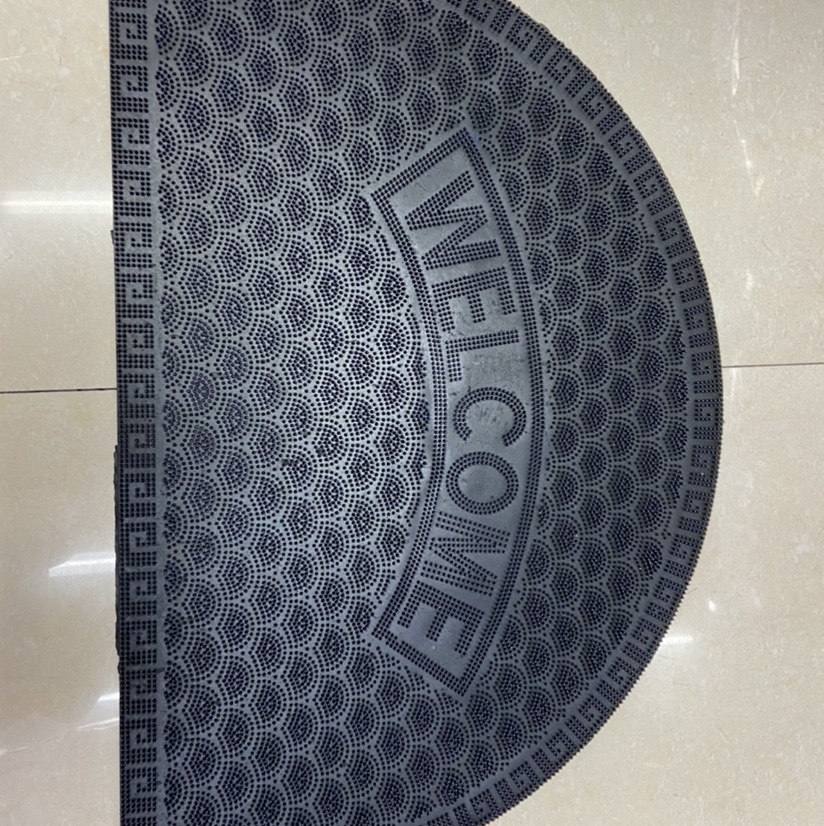 Injection molded pad P38-9