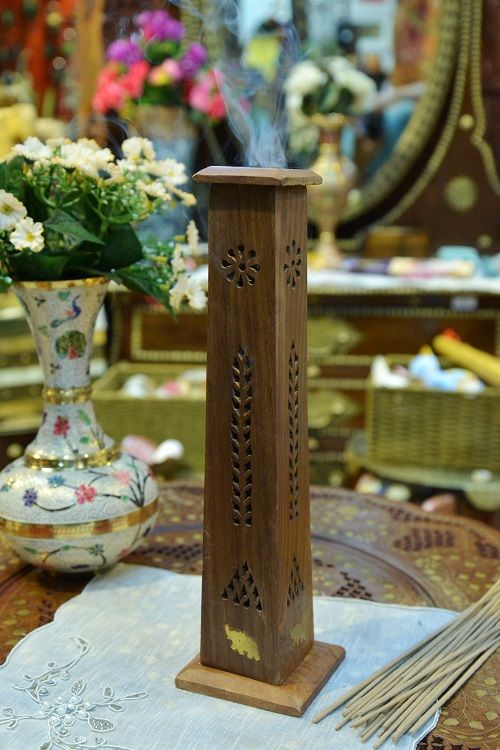 Two types of standing incense boxes made of Bodhi wood detail image 2