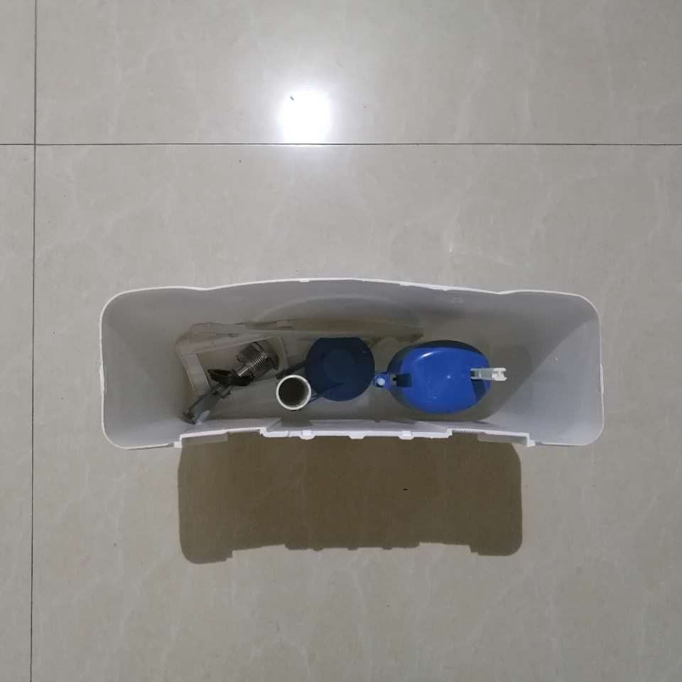 A4 6升水箱详情图1