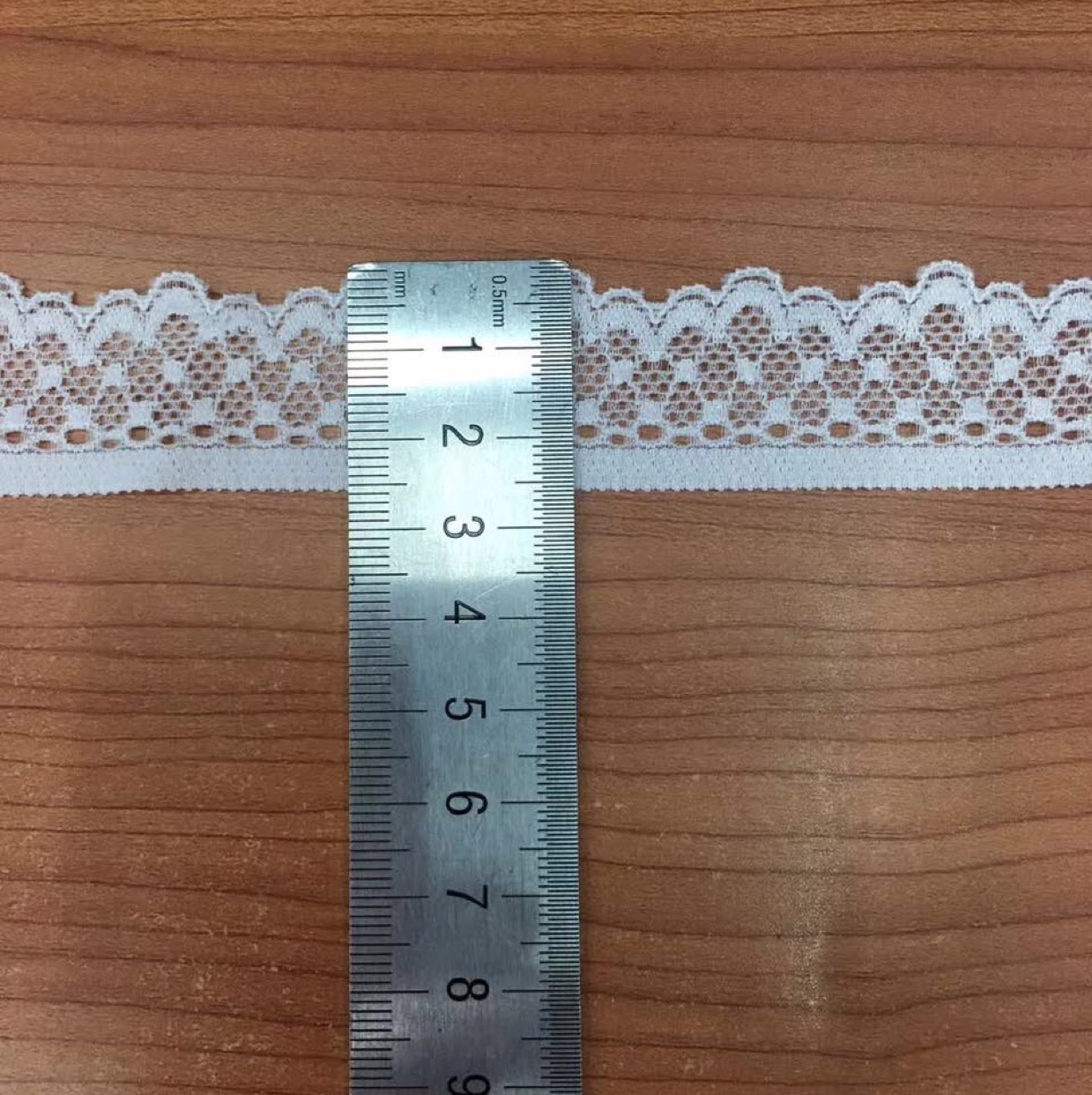 على الجانب مباشرة من الدانتيل الدانتيل details Picture