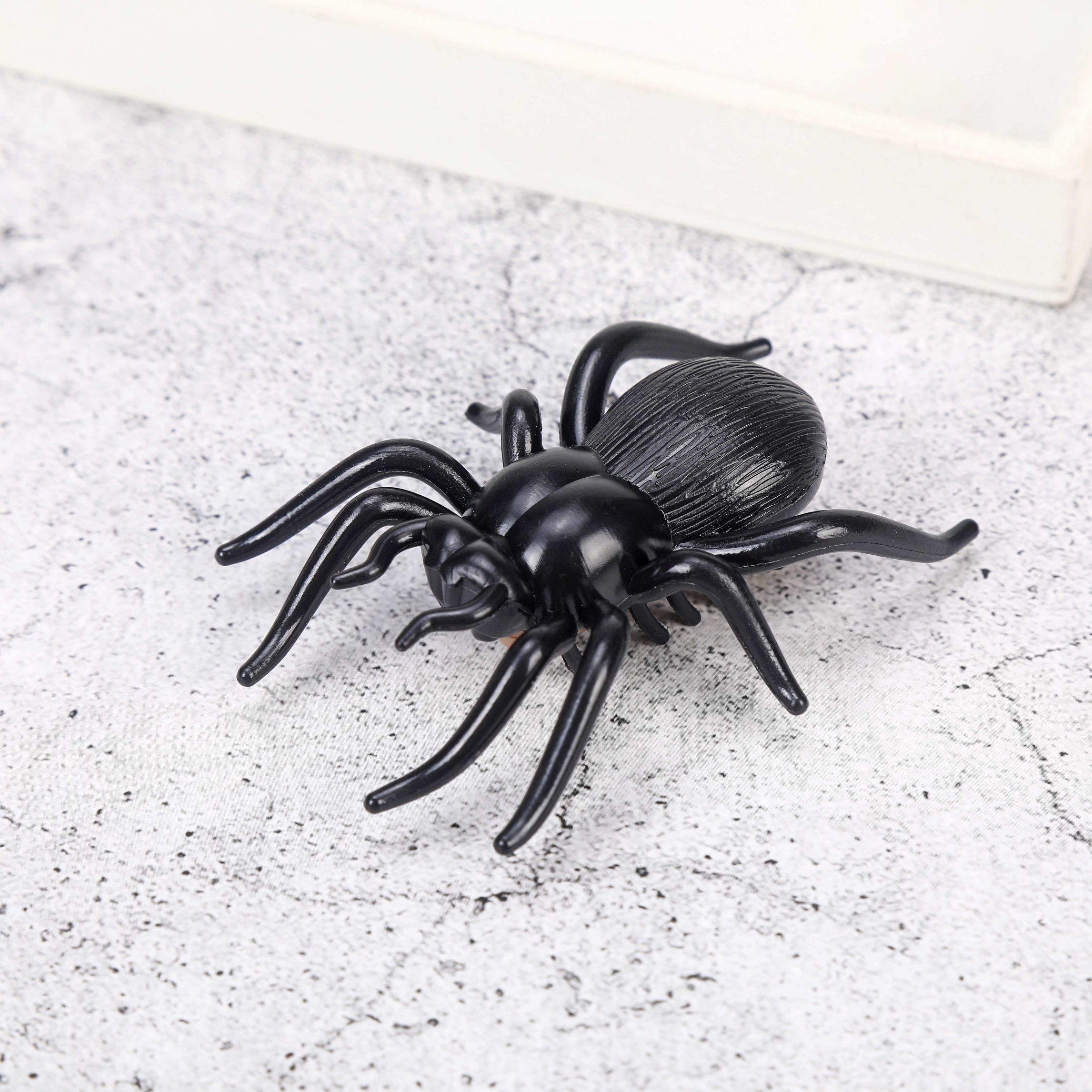 Factory direct sales of vibrating crawling spider new and unique toys, wholesale from Yiwu details Picture