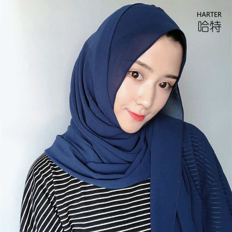 Single-color ethnic pearl chiffon long scarves and headscarves are selling well. High-quality Musi women's headscarves and headscarves 1