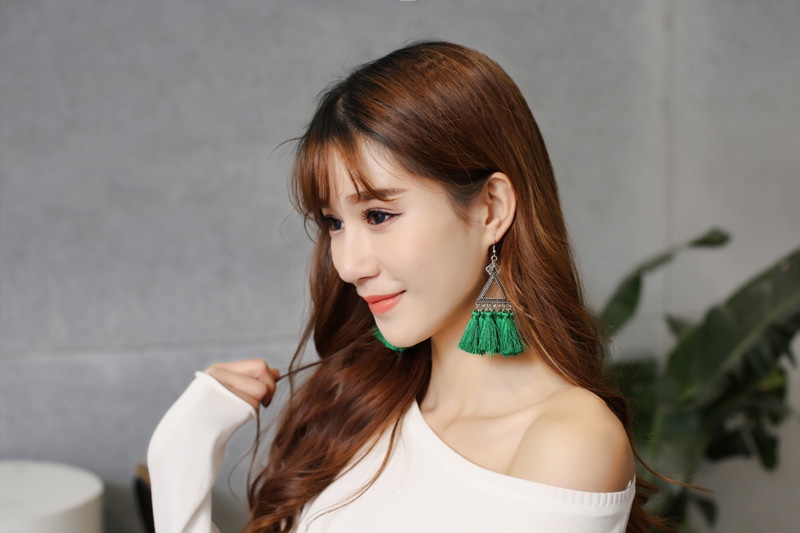 Ins Wind Earrings Female Ethnic Wind Earrings Hidden Silver Temperament Earrings Simple And Versatile Application Scenario