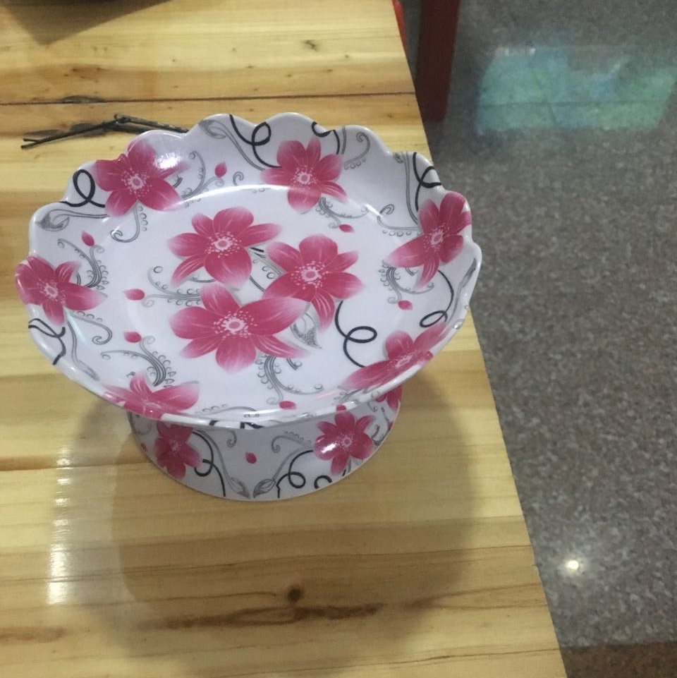 Fruit bowl with feet thumbnail