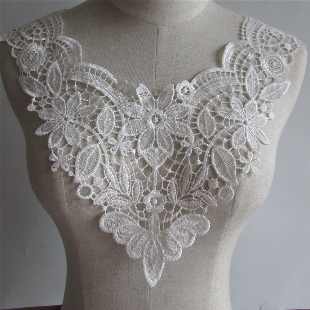 Water-soluble lace, collar, accessories thumbnail