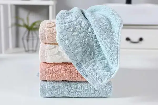 Yiwu good goods to European textile factory direct sales 8473 know the autumn towel combed pure cotton thumbnail
