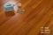 圆盘豆建材家装 / 地板木质北欧美式风格大自然原木色客厅卧室家用原木实木地板强化复合木地板图