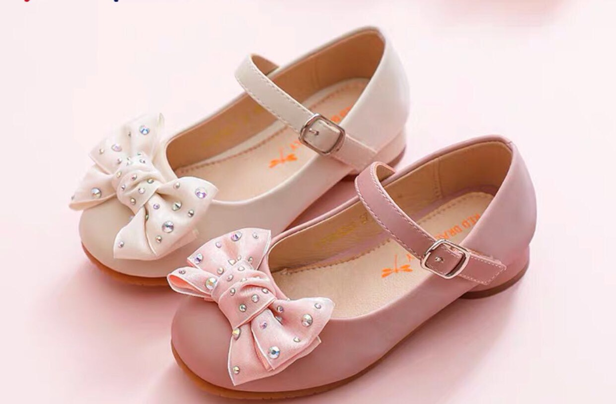 万利外贸鞋业，外贸批发物美价廉女简约色圆头单鞋时尚简约百搭经典款小女童