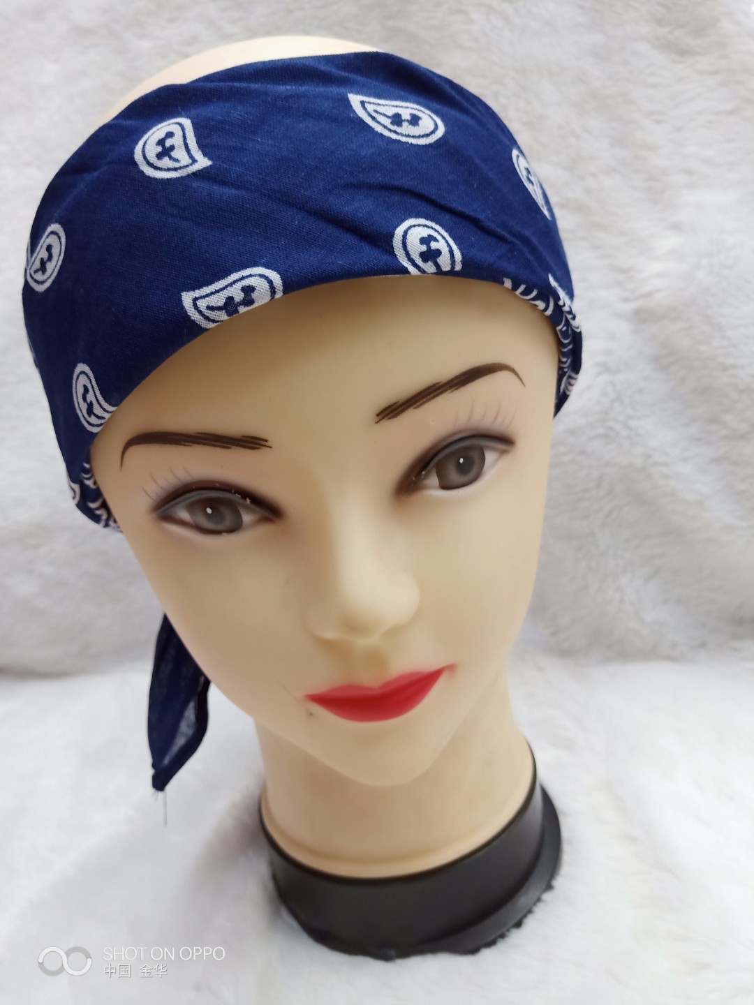 Headscarf, small square scarf, sports scarf, Arabian hat Application Scenario