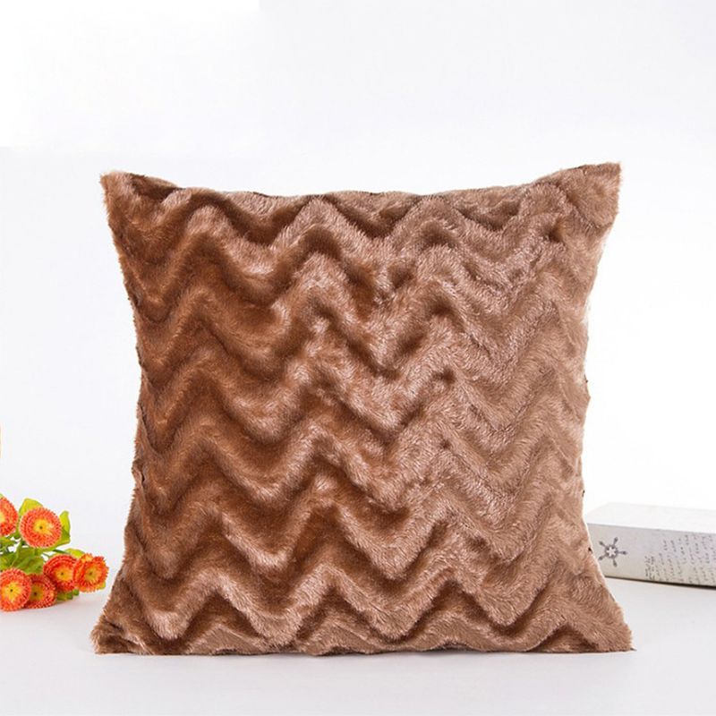毛绒抱枕靠垫沙发办公室椅子靠背 客厅样板间床头靠枕批发
