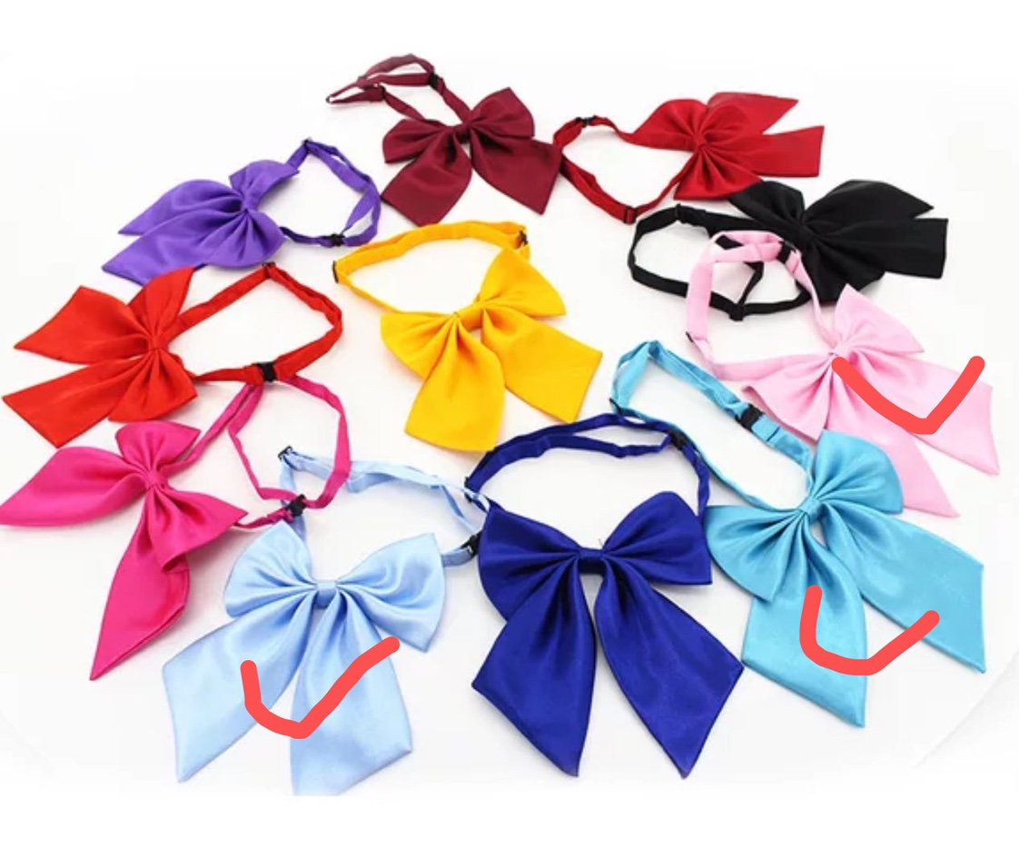 High-end knitted fabric, suitable for children, with multiple single-color necklaces