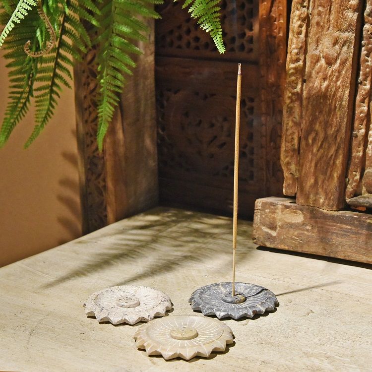 Indian lotus-shaped soapstone round incense base