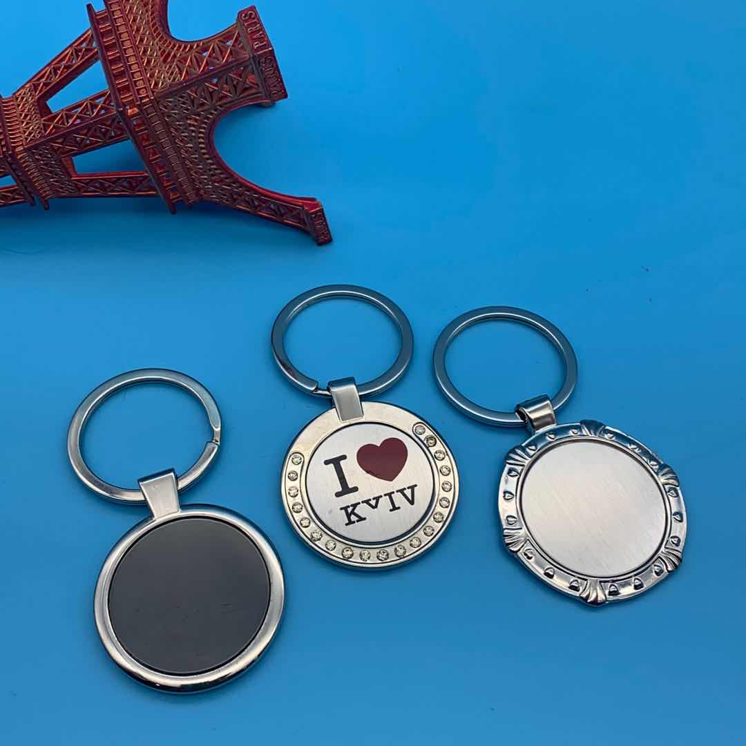 Single-row round keychain