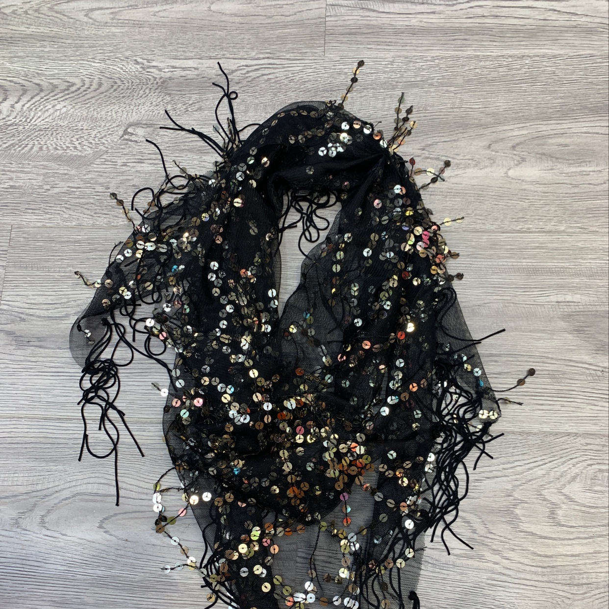 Three-dimensional embroidered triangle belly dance