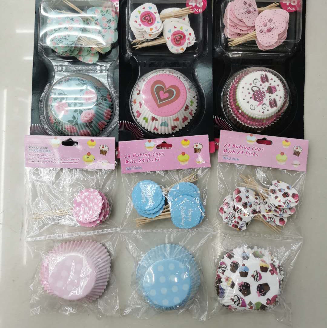 Cake laminate grease-proof paper holder for disposable cake paper thumbnail