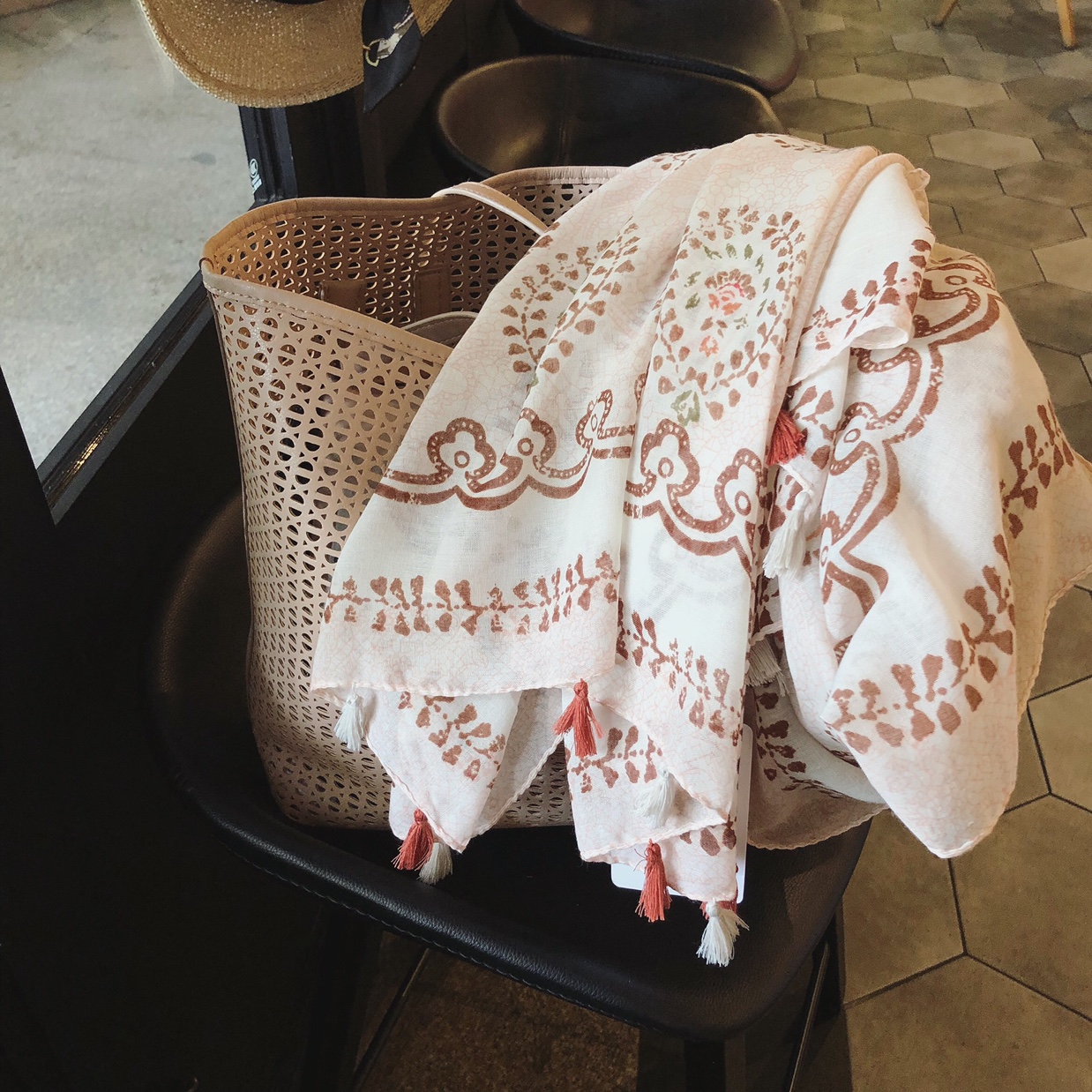 Scarf Summer Female Ethnic Wind Cotton Hemp Gauze Scarf Thin Cashew Flower Beach Beach Towel Sunshade Silk Scarf Sunscreen Shawl