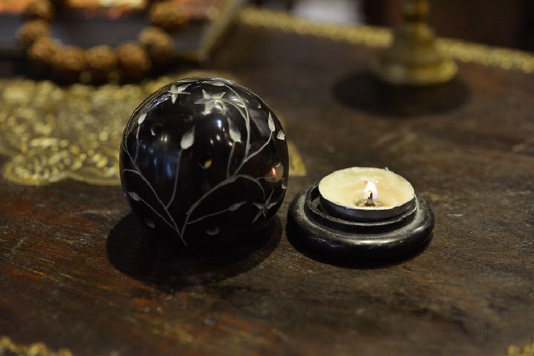 Black soapstone spherical candlestick detail image 4
