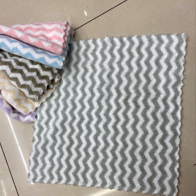 Coral pile cleaning towel will not shed hair if it is too absorbent thumbnail