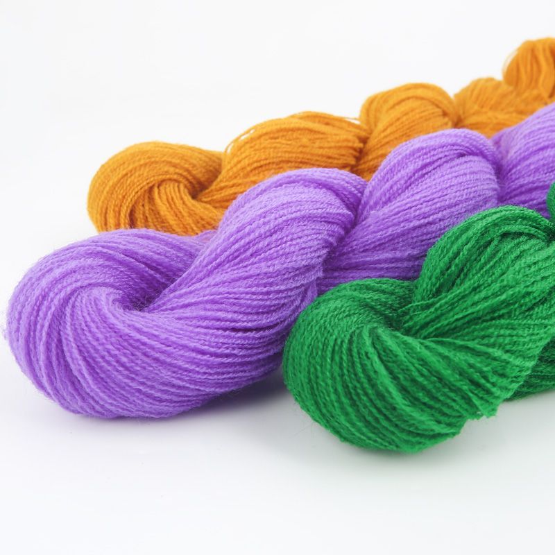 Cashmere fine wool, acrylic yarn, expanded yarn, acrylic yarn, poke poke embroidery thread, doll thread, pile cutting wholesale 2 Application Scenario