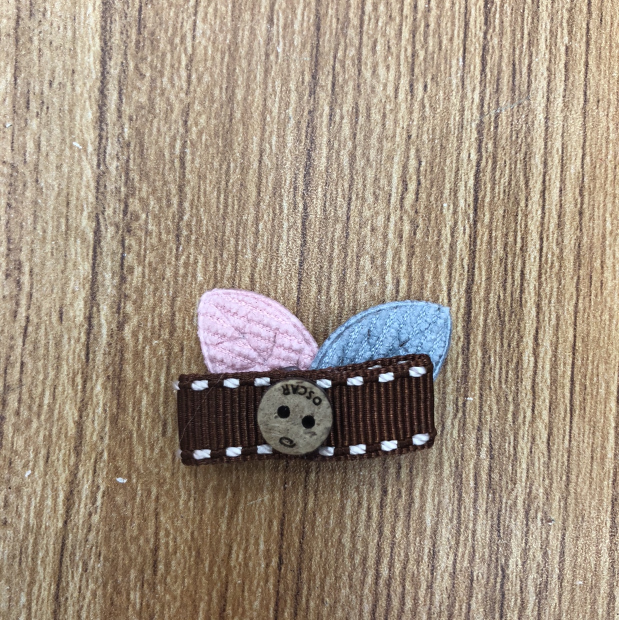 双叶子领结加纽扣