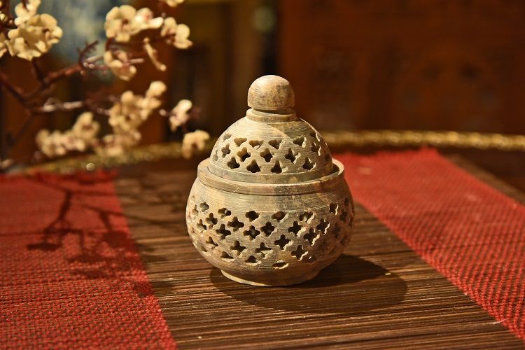 Indian soapstone conical incense burner details Picture