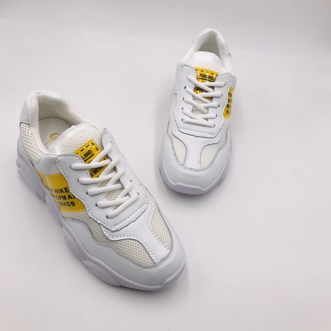 Women's ultra-thin white fashionable and trendy casual sports shoes details Picture