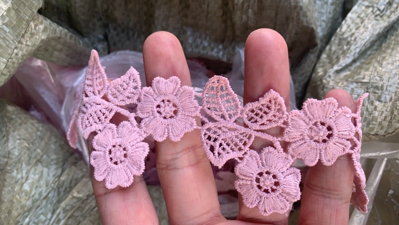 008lace thumbnail