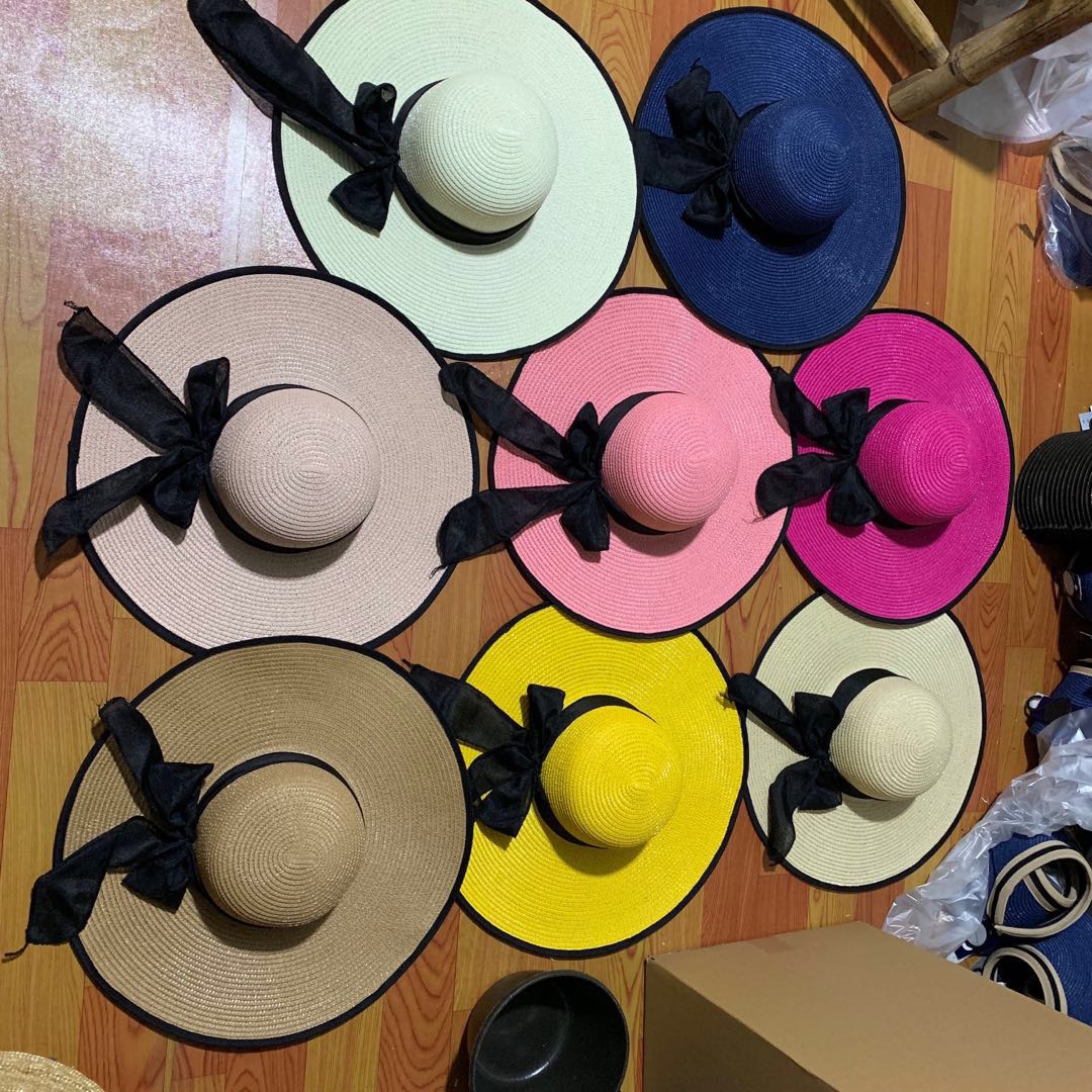 Black rimmed hat details Picture