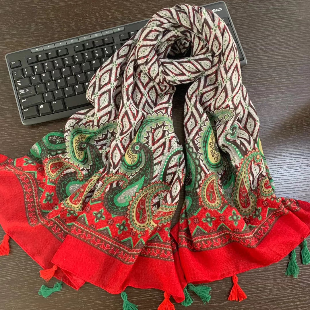 Golden Scarf Factory direct sales of wavy cotton casual and versatile scarves and shawls details Picture