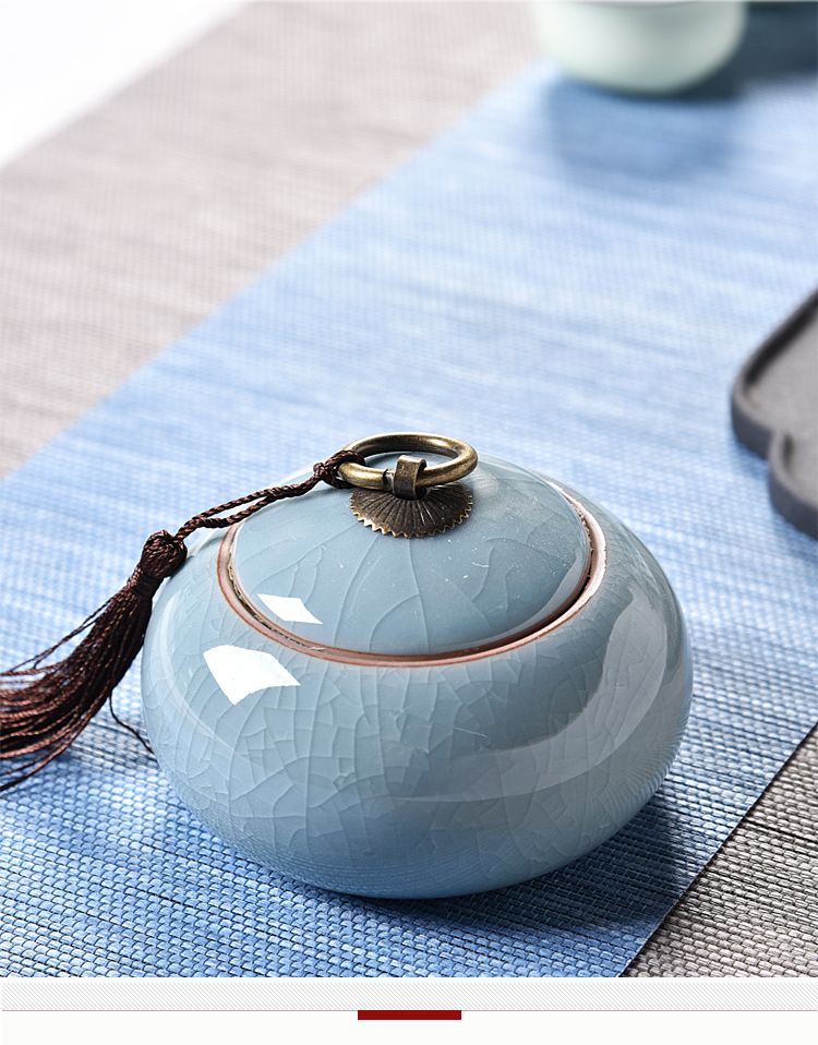 Ge Yao opened ceramic copper buckle tea canister small portable household sealed tea box to store tea canister thumbnail