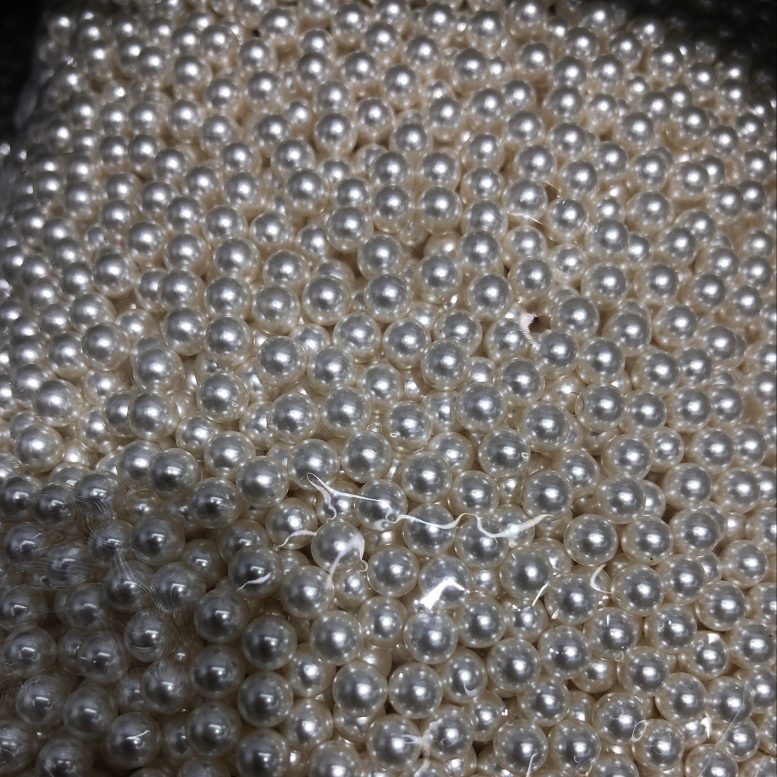 Pearl without hole