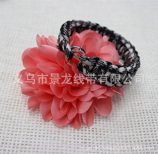 Seven-Core Paracord Woven Fishbone Bracelet Mountaineering Camp Escape Bracelet Outdoor Survival Bracelet