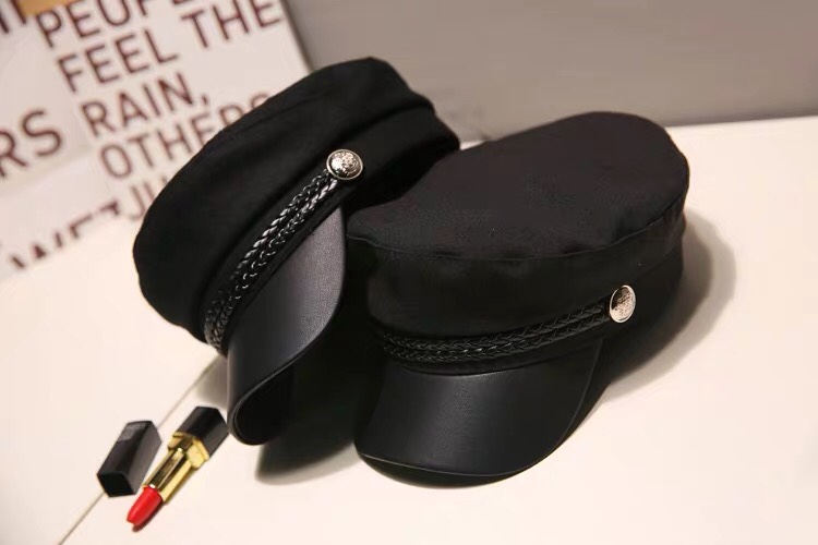Students cap thumbnail