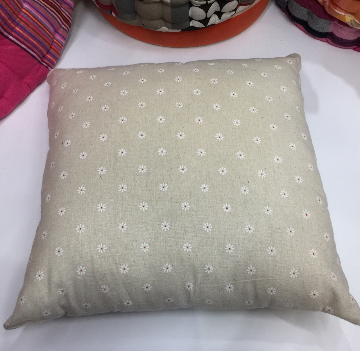 New Explosive Manufacturers Direct Sales European Printed Cloth Pillow Case Plus Core Home Bedroom Bed Sofa Bay Window Cushion Car Pillow Specification drawing