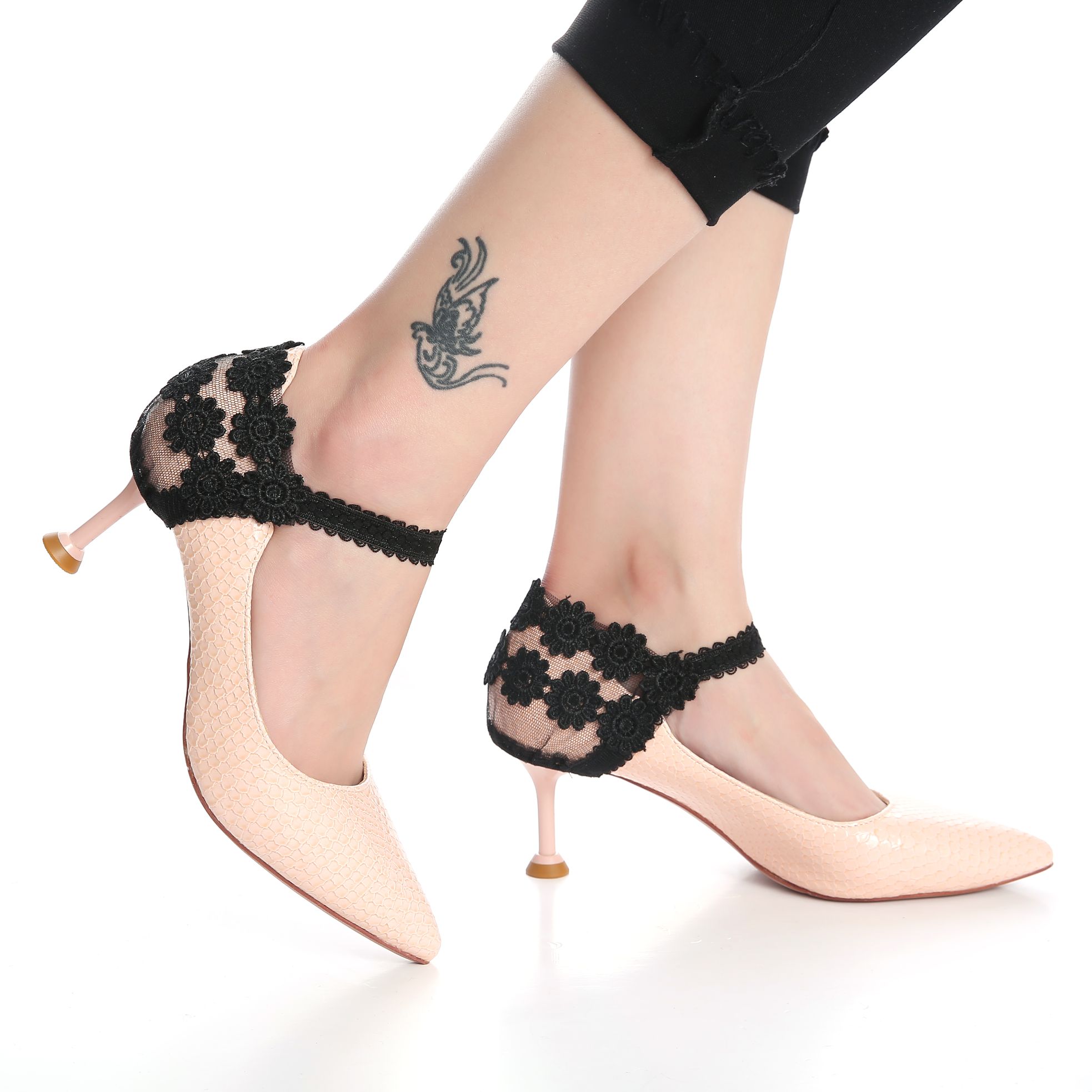 Summer bestseller: High heels with anti-dropping LACES that don't follow the feet. Adjustable lace-tied LACES