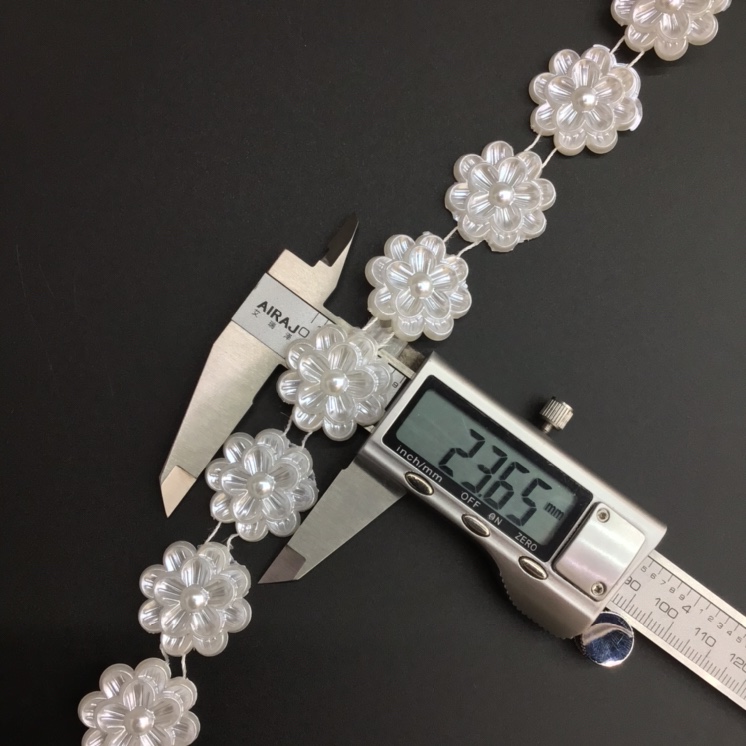 Wholesale of 24mmABS chrysanthemum bead handcrafted DIY headwear, wedding dress, skirt and garment accessories, handicrafts and accessories Application Scenario