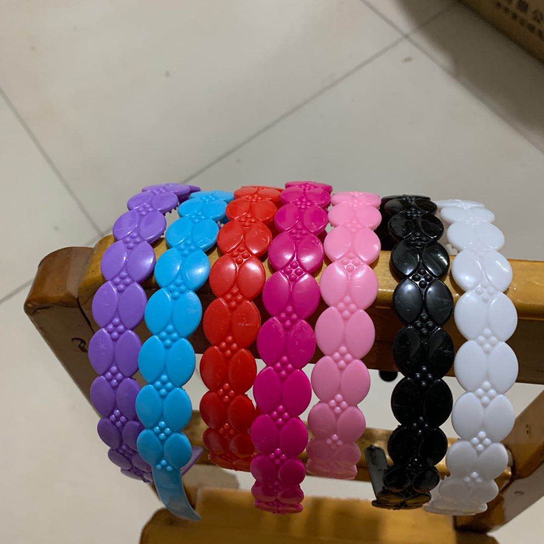 Yiwu International Trade City is good again to jewelry 3569 stalls olive head buckle children's candy-colored head buckle hairpin style novel practical pressure fringe grottoes hair accessories thumbnail